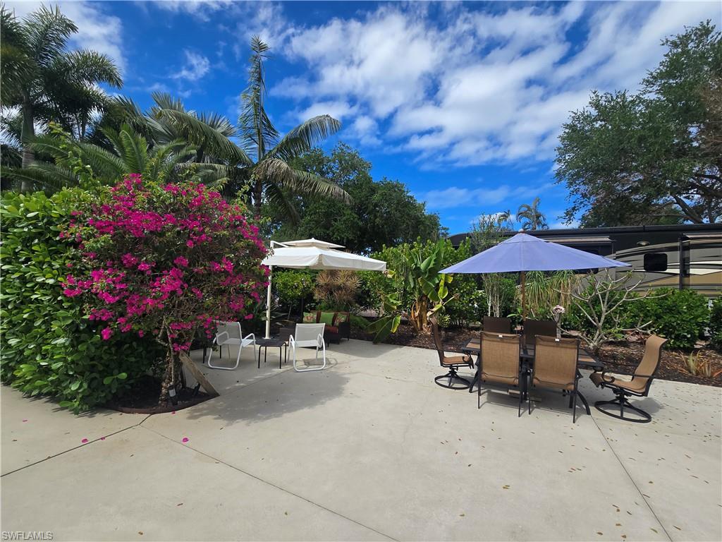 PELICAN LAKE RV RESORT - Land