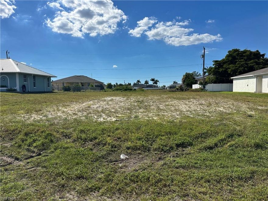 Cape Coral western exposure building site with utility assessments in and small balance to be paid by seller at closing.  Close to shopping & restaurants.