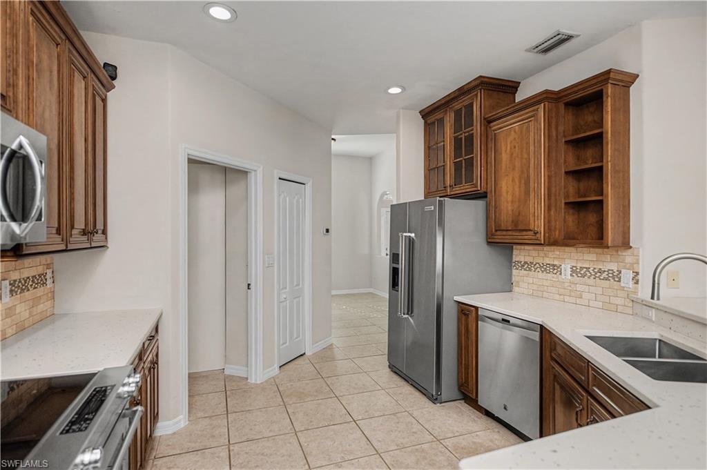 INDIGO LAKES - Residential