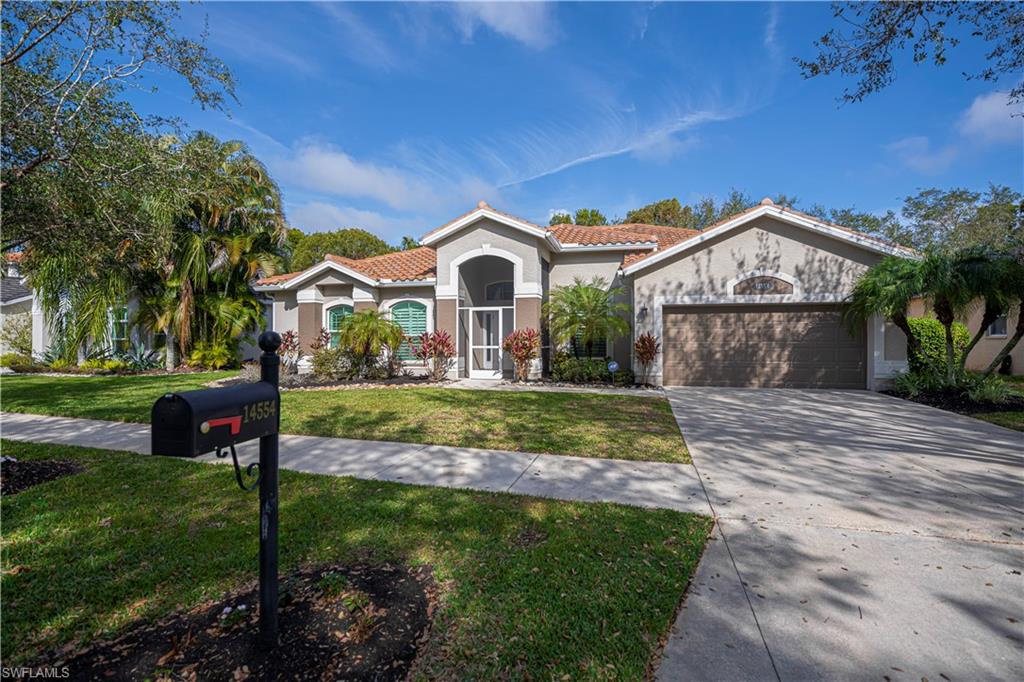 INDIGO LAKES - Residential