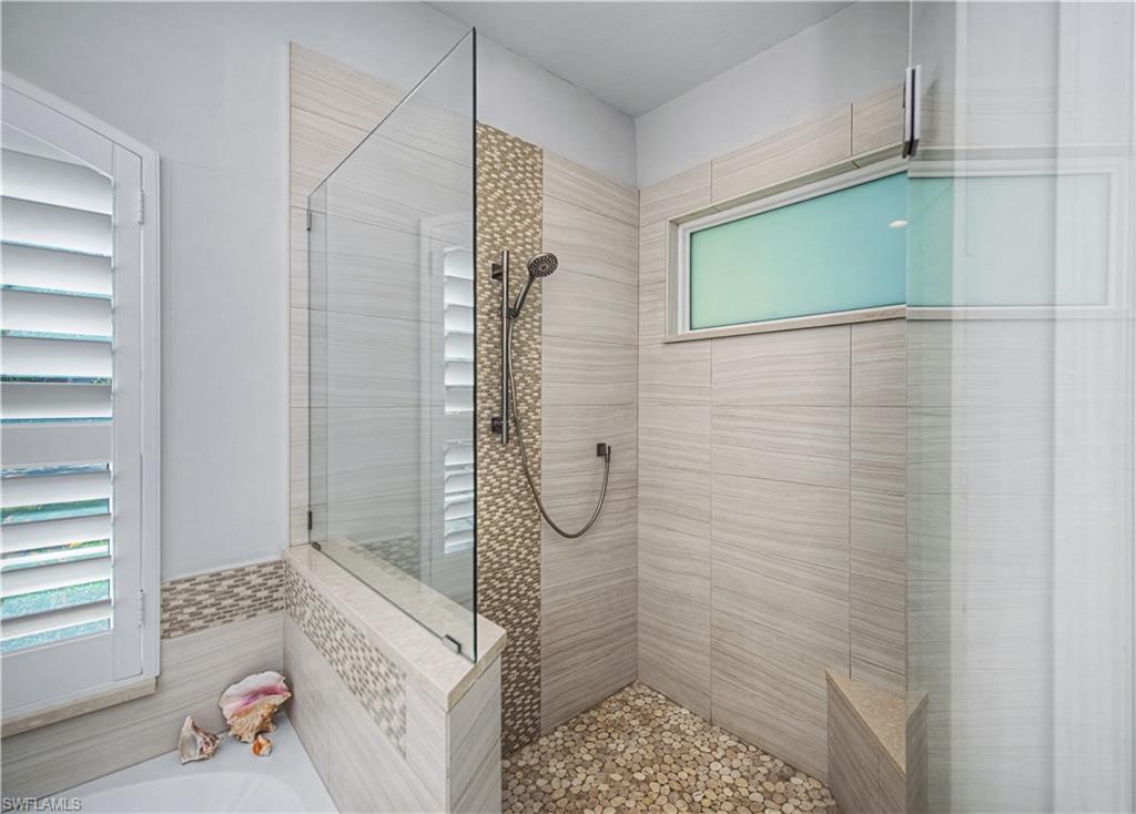 INDIGO LAKES - Residential