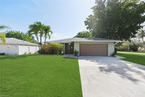 104 Johnnycake DR NAPLES FL 34110