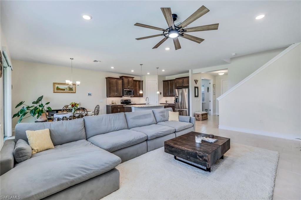 STONEWATER - Residential Lease