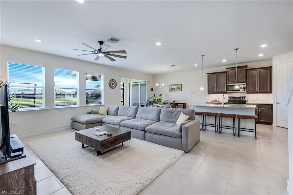 STONEWATER - Residential Lease