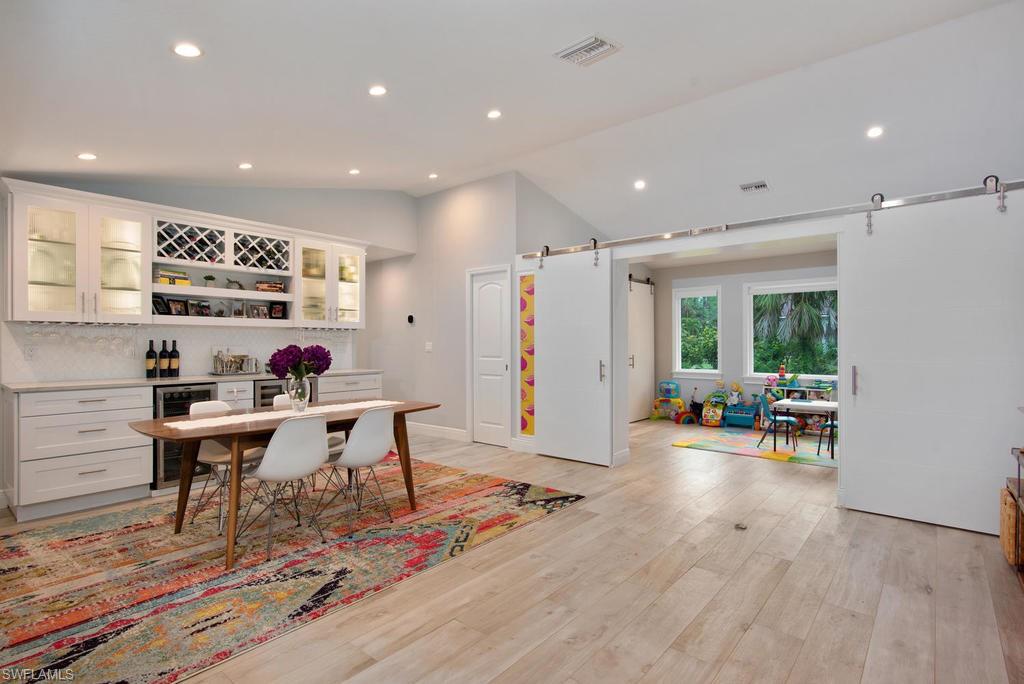 GOLDEN GATE ESTATES - Residential