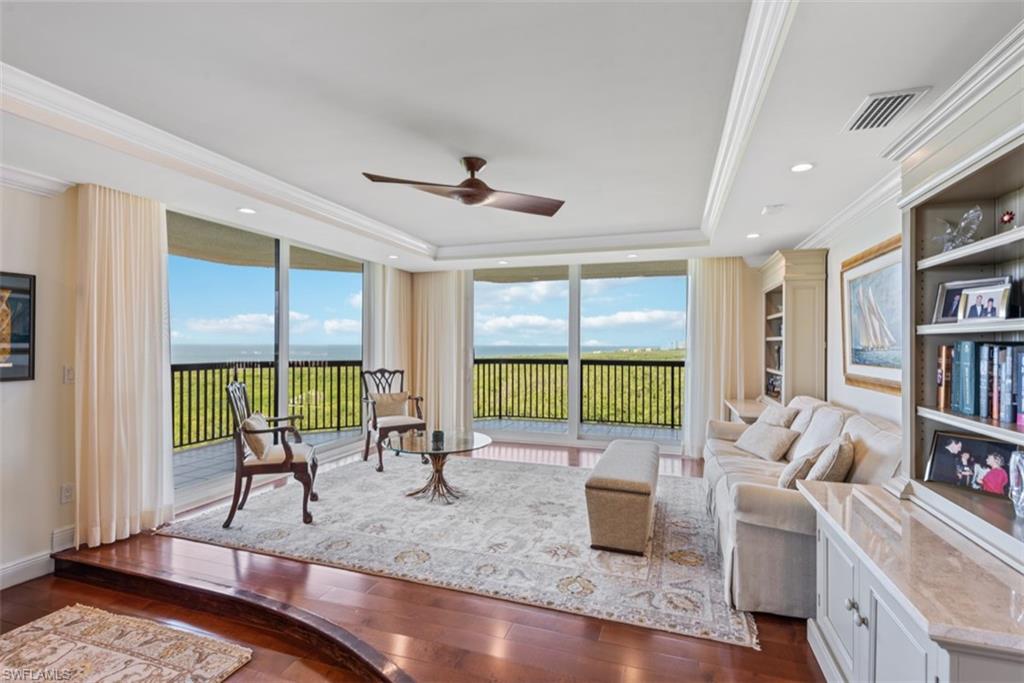 DORCHESTER - Residential