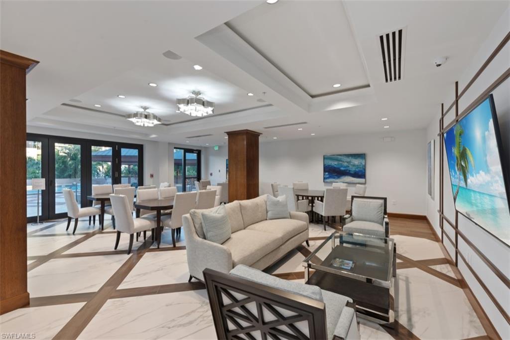 DORCHESTER - Residential