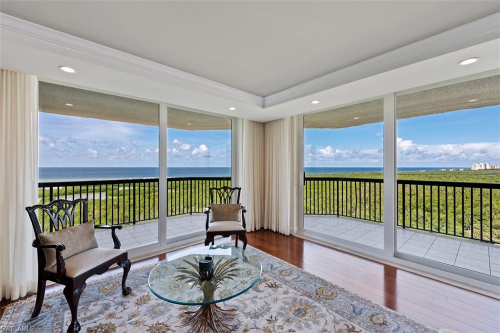 DORCHESTER - Residential