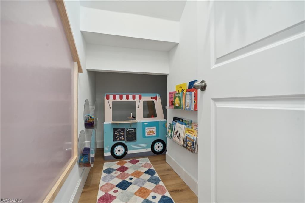 CRANE LANDING - Residential Lease