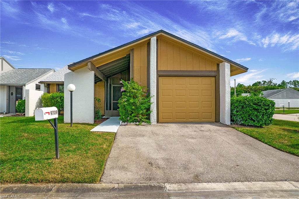 WOODCREST VILLAGE - Residential