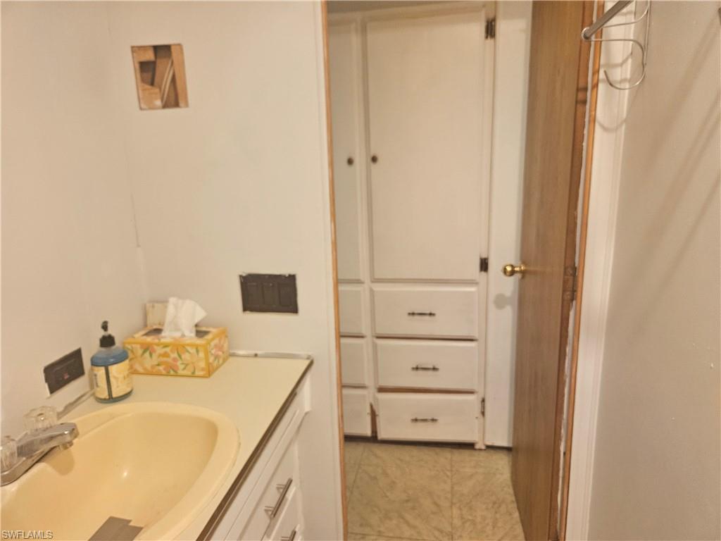 ENCHANTING SHORES - Residential