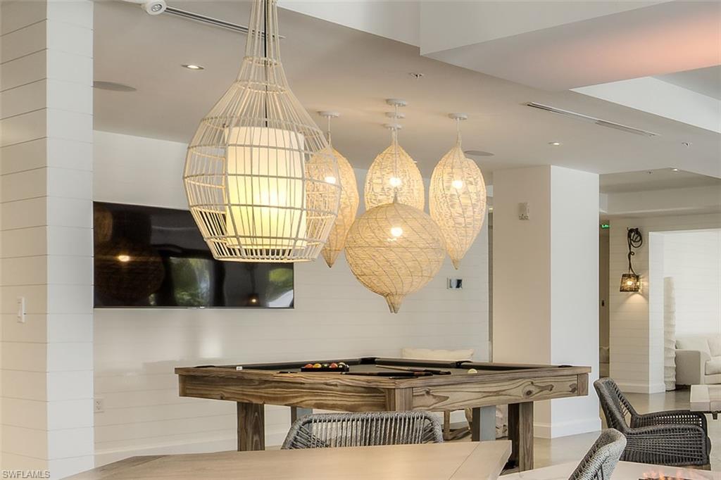 ELEVEN ELEVEN CENTRAL - Residential