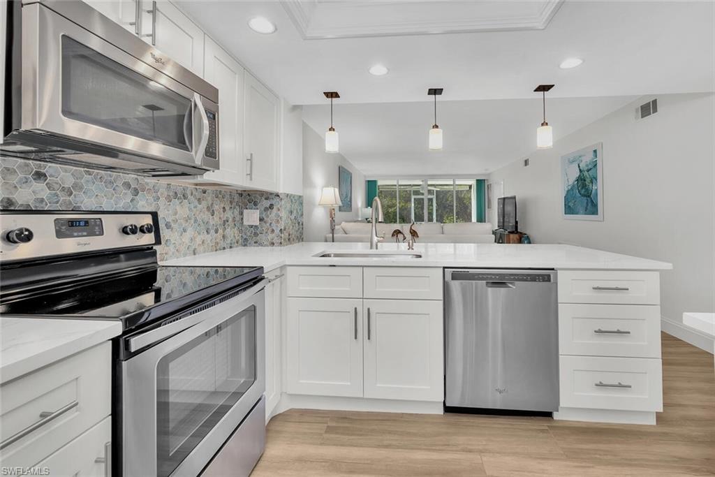 NAPLES WALK - Residential Lease