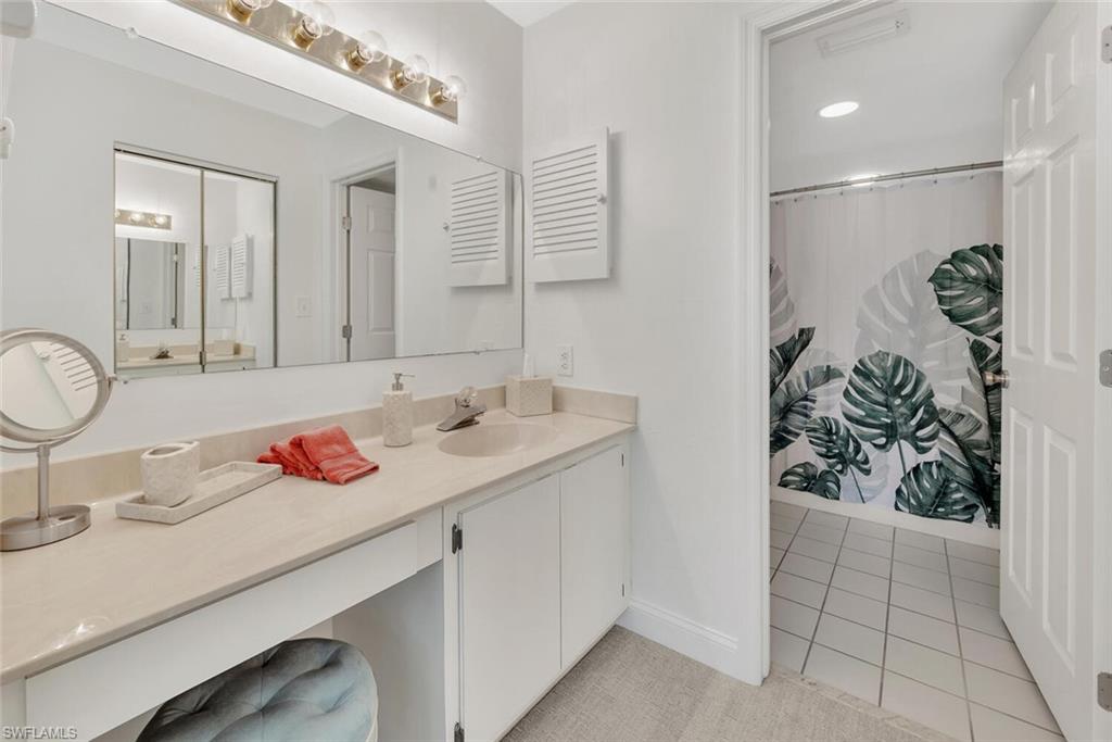 NAPLES WALK - Residential Lease