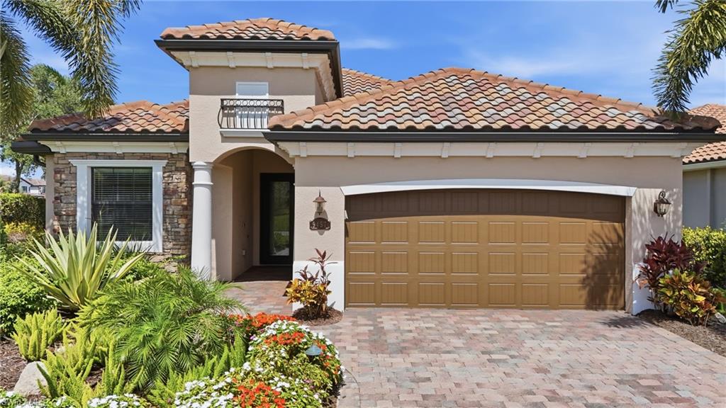 9457 Rialto DR