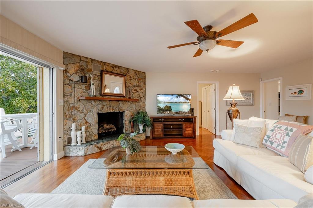 FORT MYERS SHORES - Residential