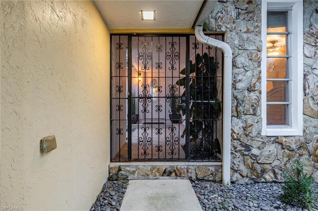 FORT MYERS SHORES - Residential