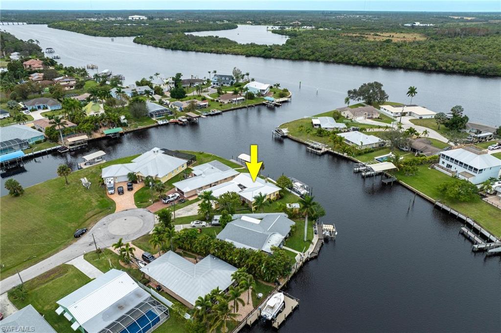 FORT MYERS SHORES - Residential