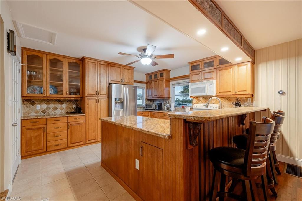 FORT MYERS SHORES - Residential