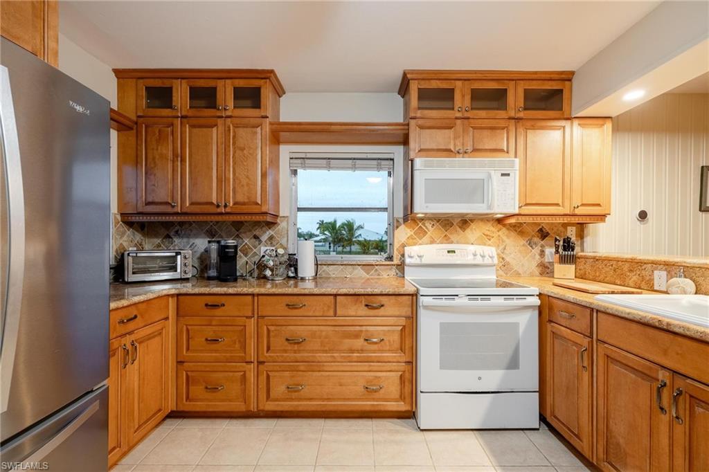 FORT MYERS SHORES - Residential