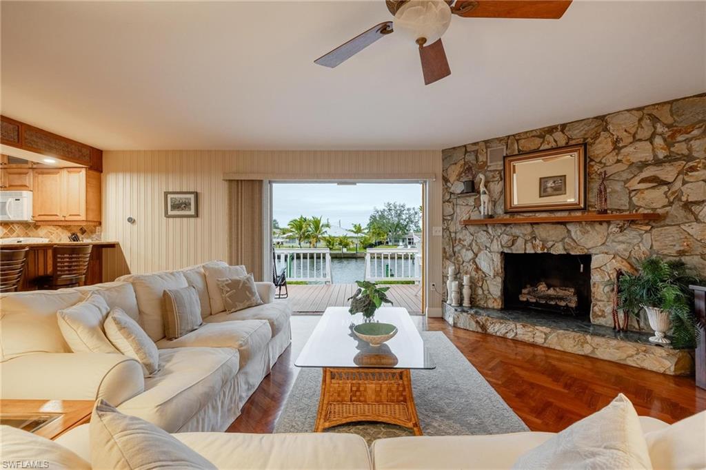 FORT MYERS SHORES - Residential