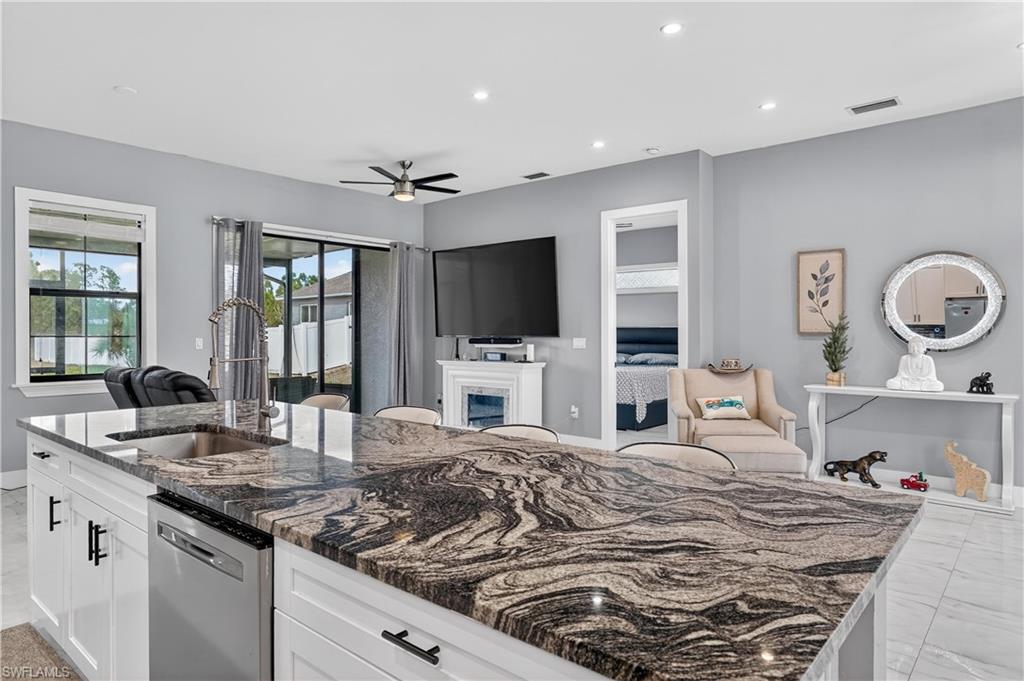 GOLDEN GATE ESTATES - Residential