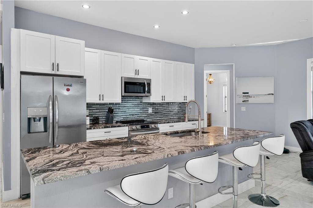 GOLDEN GATE ESTATES - Residential