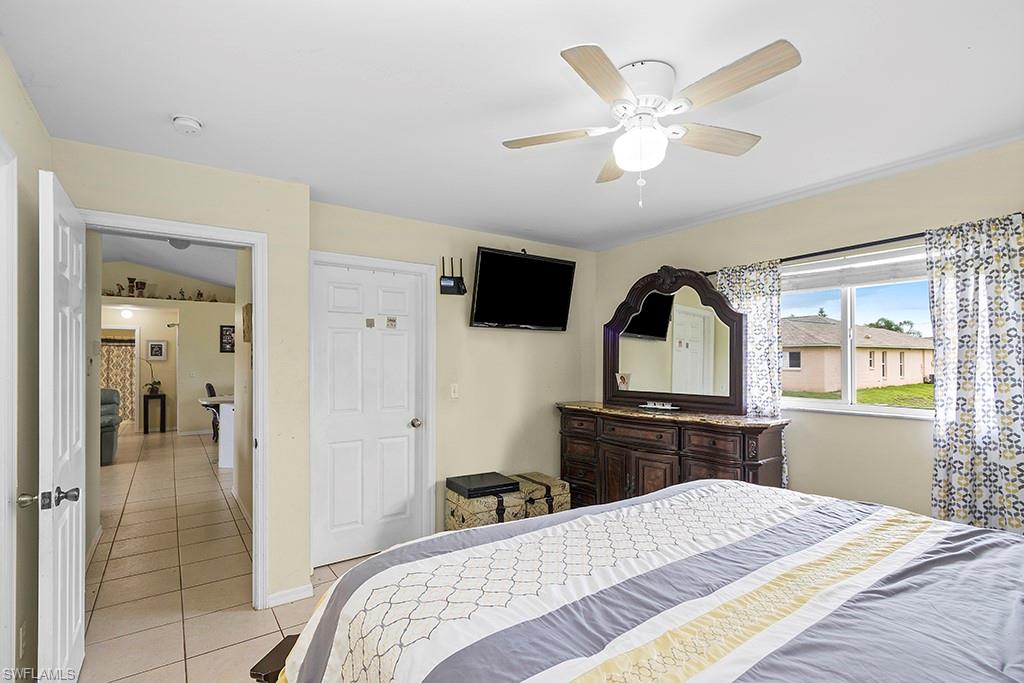 MIRROR LAKES - Residential