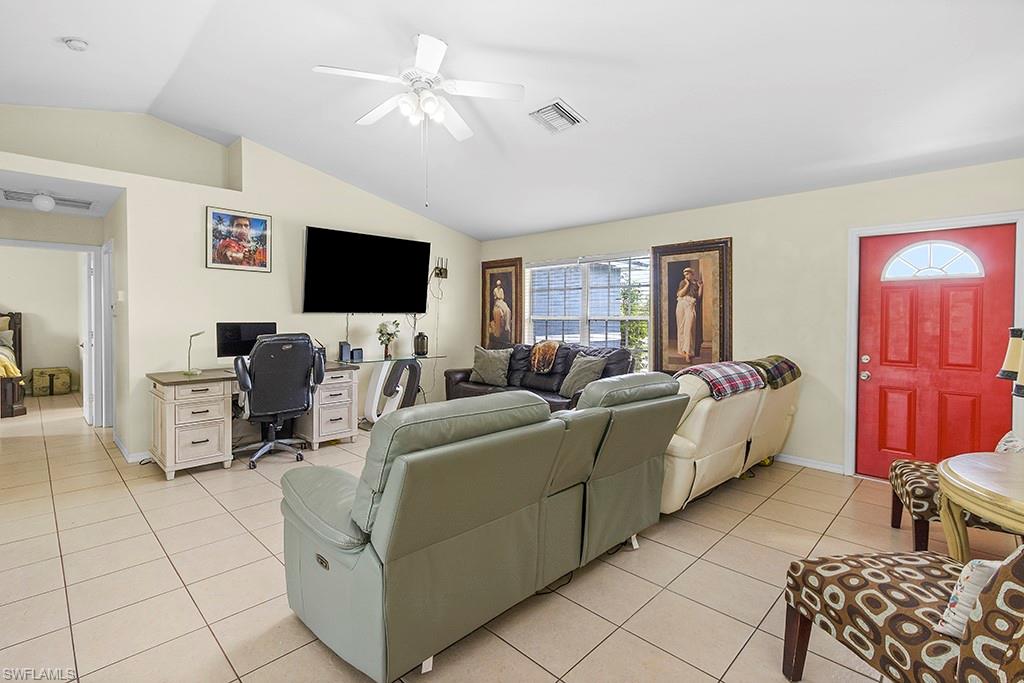 MIRROR LAKES - Residential