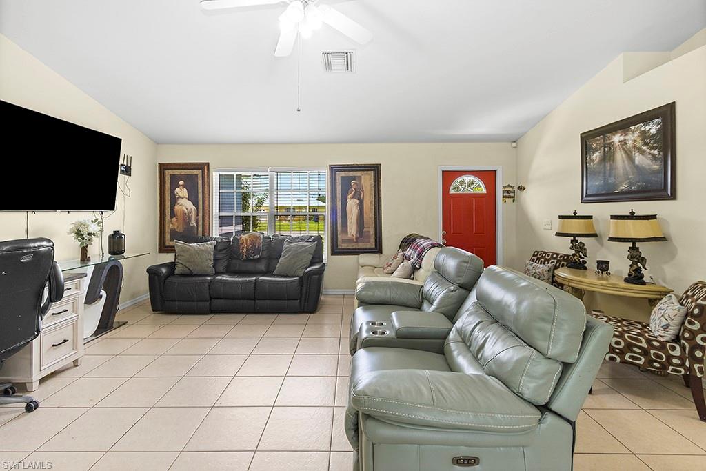 MIRROR LAKES - Residential