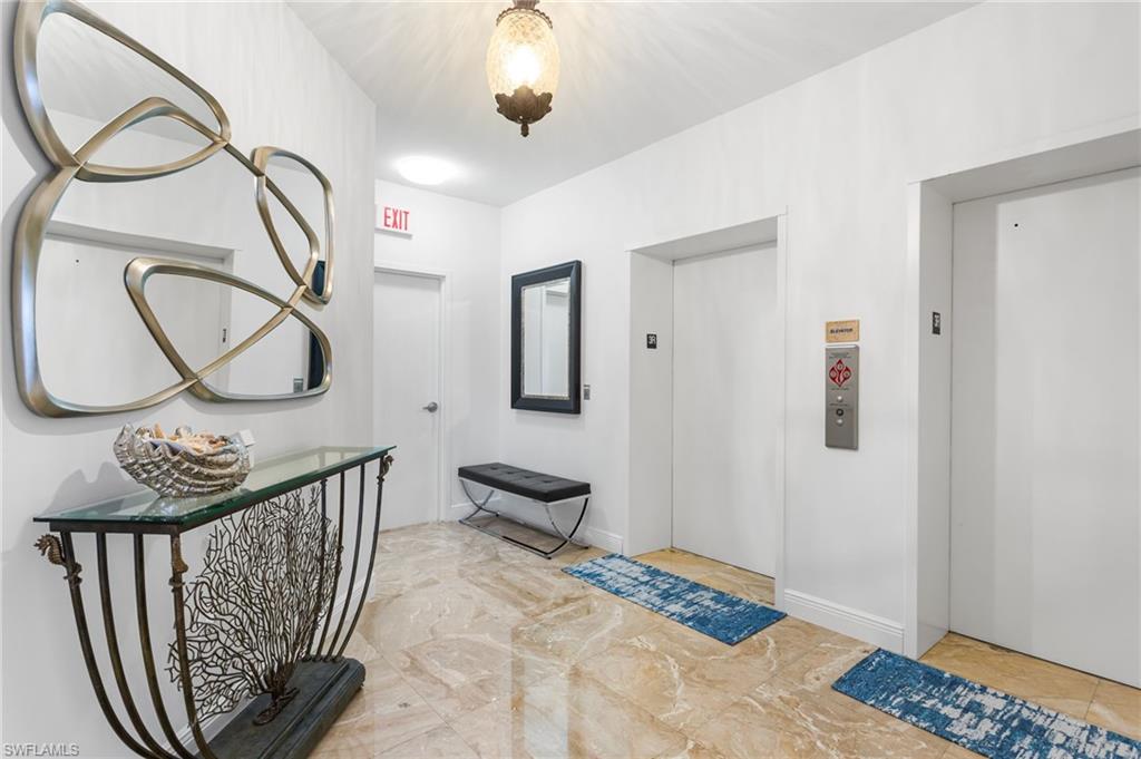 6061 Silver King BLVD 306