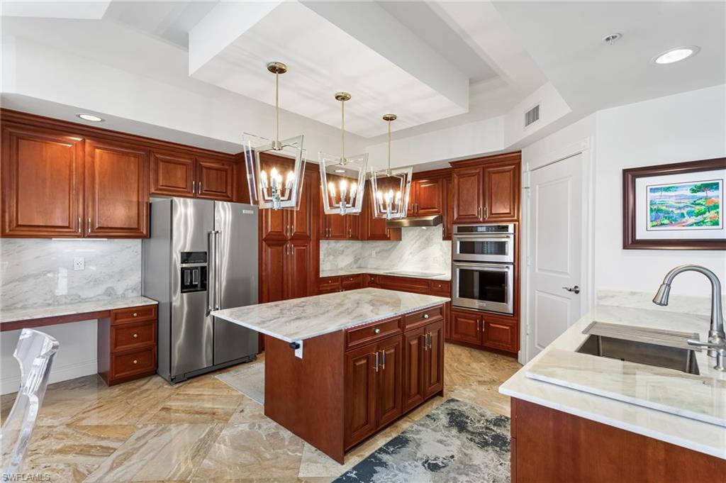 6061 Silver King BLVD 306