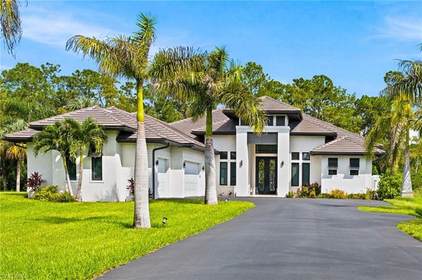 2265 GOLDEN GATE BLVD W, NAPLES, FL 34120 - Image d7009a71a6d7de5f8818cfd11bdee852/2631778356