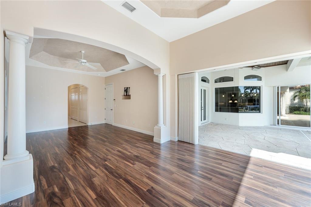 CAPE HARBOUR - Residential