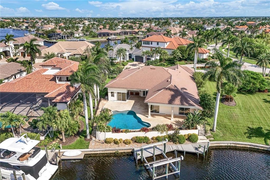 CAPE HARBOUR - Residential