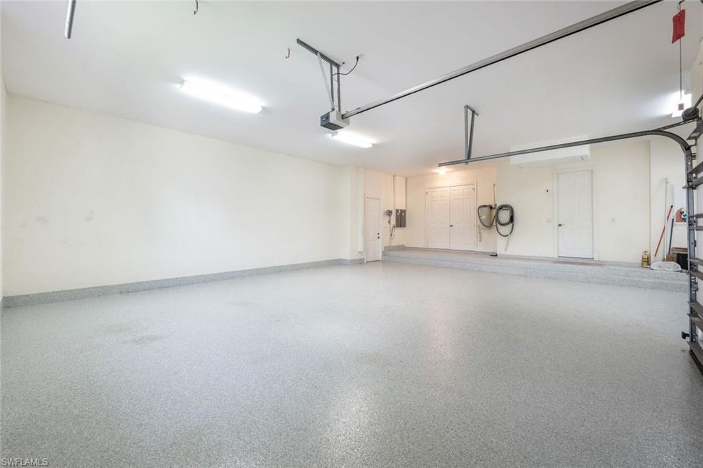 CAPE HARBOUR - Residential