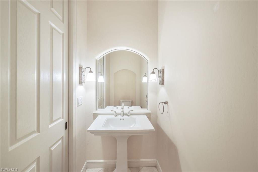 CAPE HARBOUR - Residential