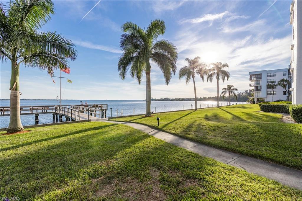 SCHOONER BAY - Residential