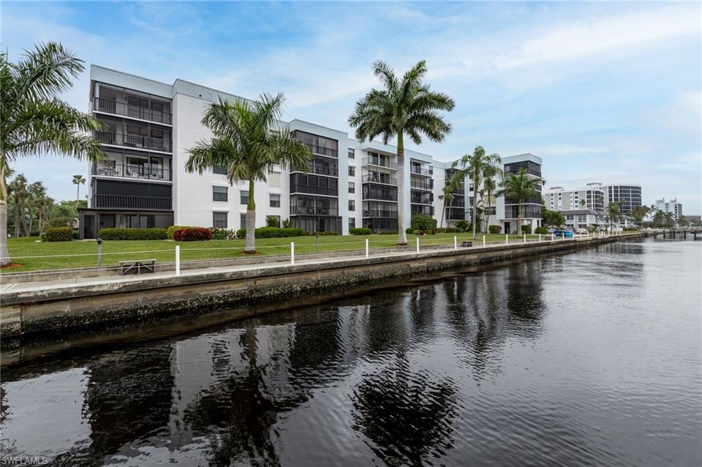 SCHOONER BAY - Residential