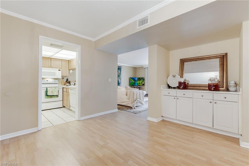 SCHOONER BAY - Residential