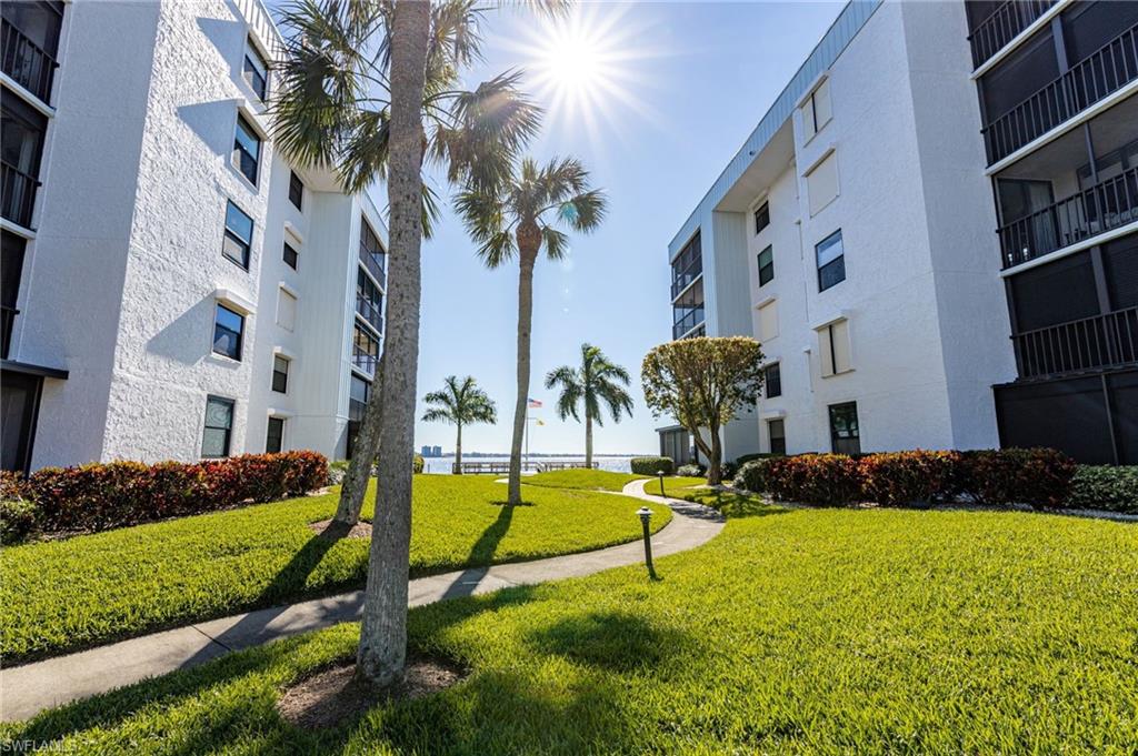 SCHOONER BAY - Residential