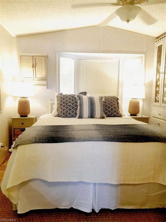 ENCHANTING SHORES - Residential