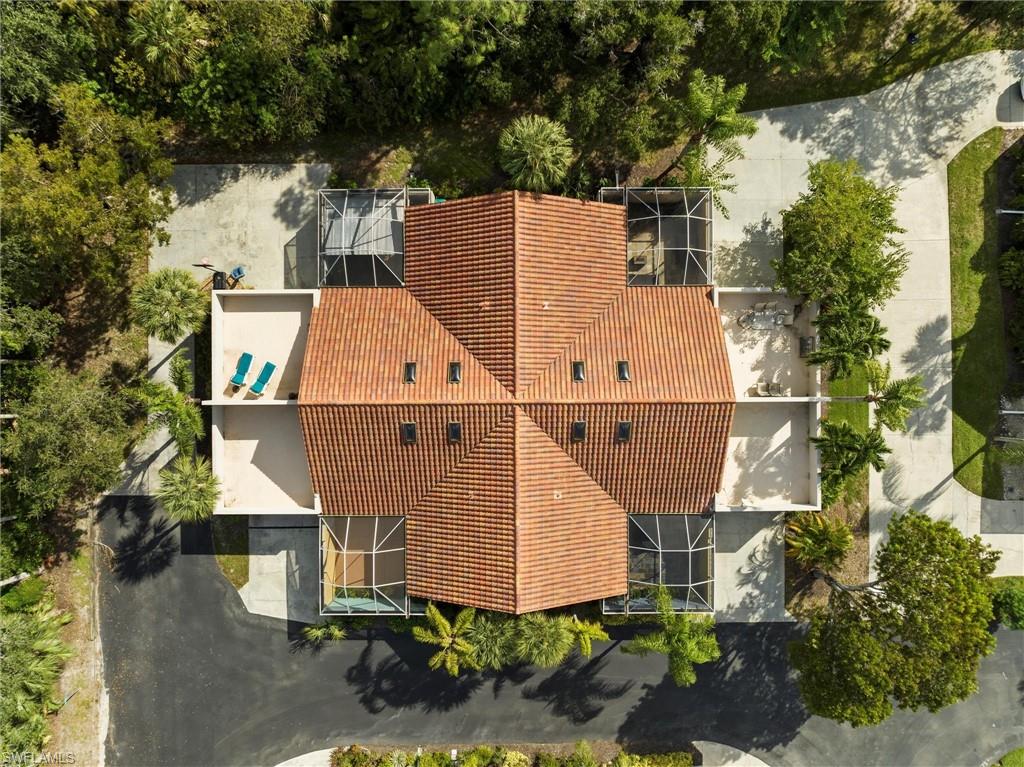 COURTYARDS - Residential