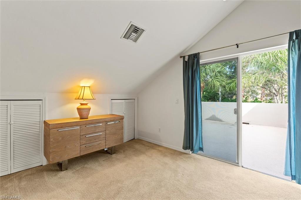 COURTYARDS - Residential