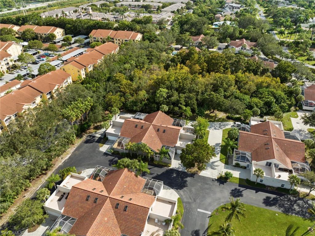 COURTYARDS - Residential