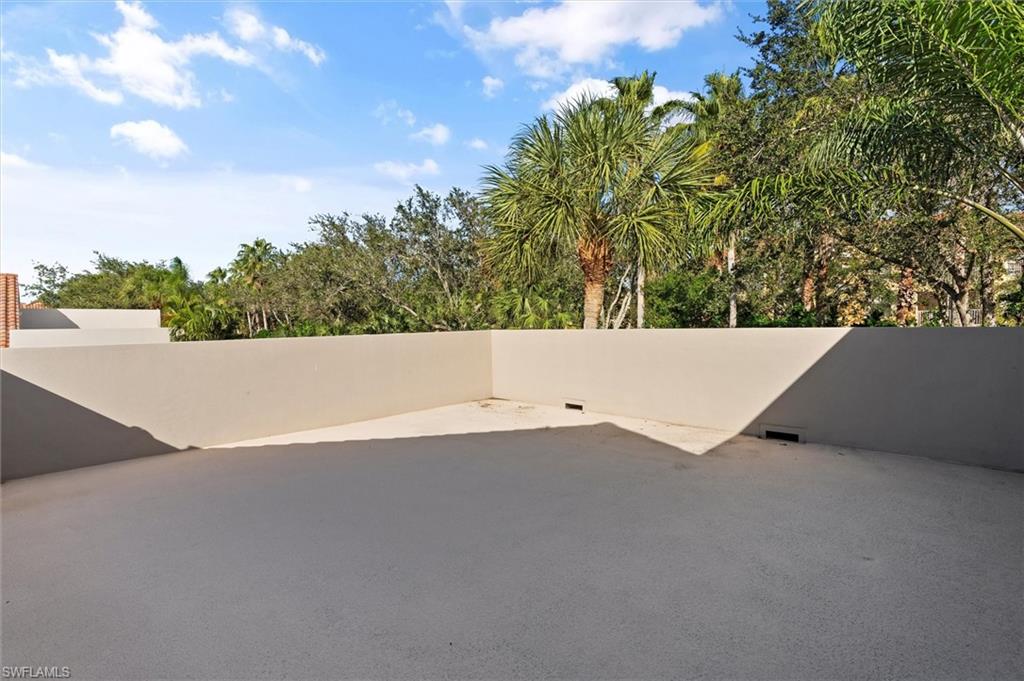 COURTYARDS - Residential