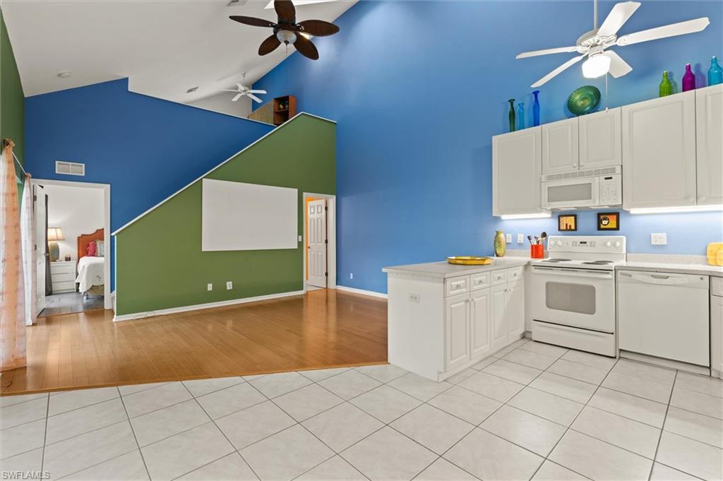 COURTYARDS - Residential