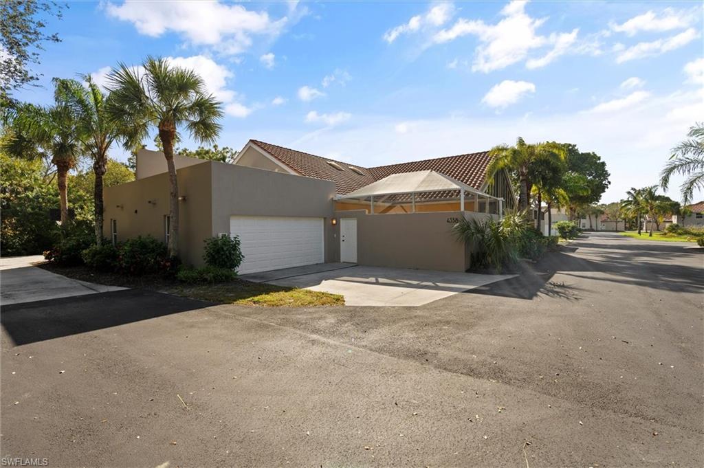 COURTYARDS - Residential