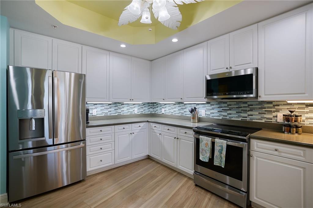 CAPE HARBOUR - Residential