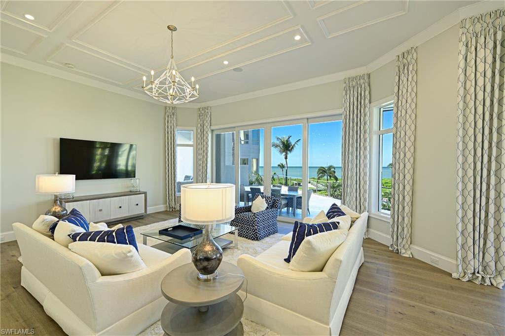 BAREFOOT BEACH - Residential